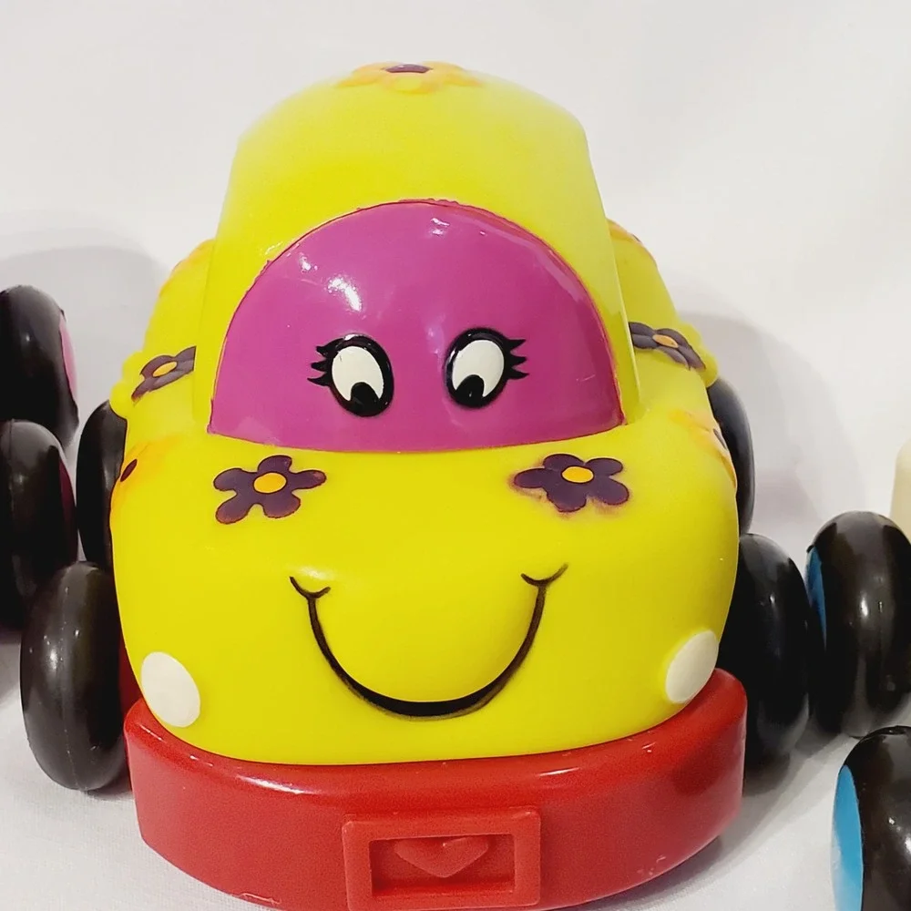 B. Toys Wheeee-ls! Soft Pull‎ Back Toy Cars Set of 3 Magenta Yellow Brown Taxi